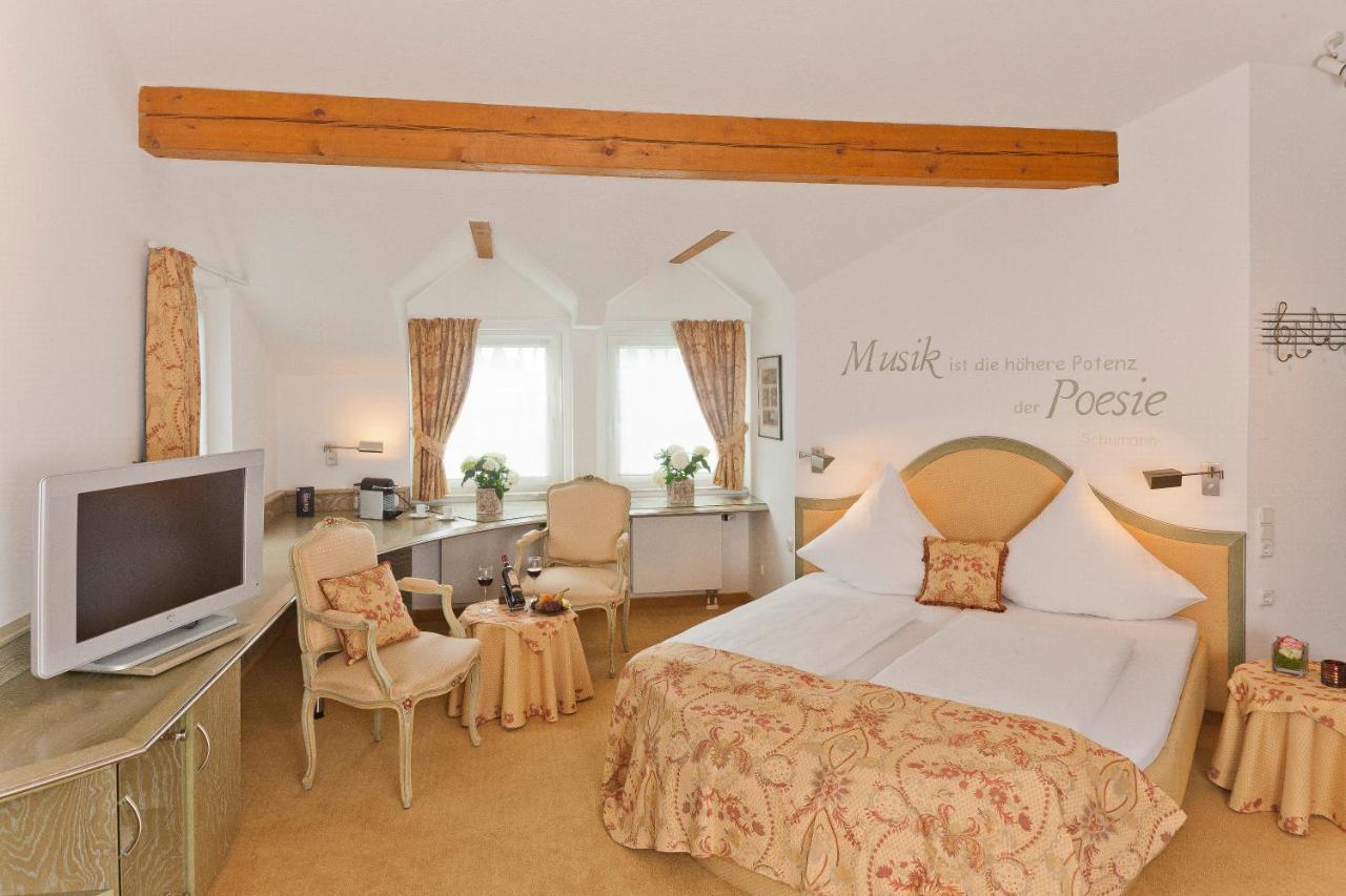 Malerwinkel Hotel Bergisch Gladbach Zimmer foto
